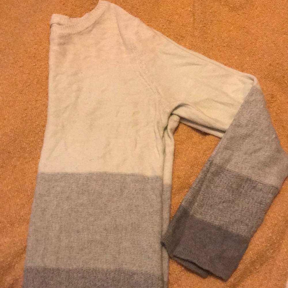 Long sleeve sweater